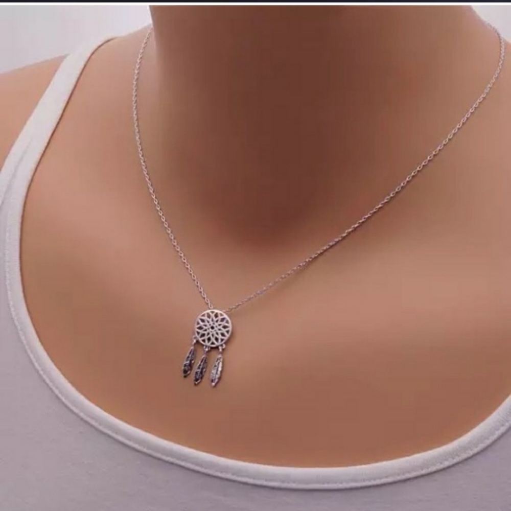 DREAMCATCHER NECKLACE- Silver plated new dainty - Picture 2 of 5